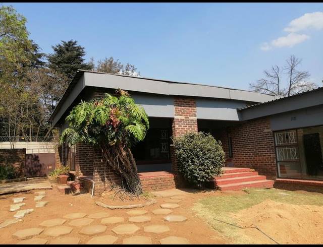 3 BEDROOM HOUSE FOR SALE IN BONAERO PARK